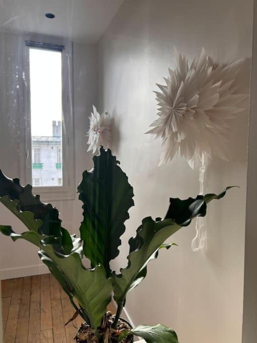 Un Fabuleux Decor Pour Un Chaleureux Appartement Париж Экстерьер фото