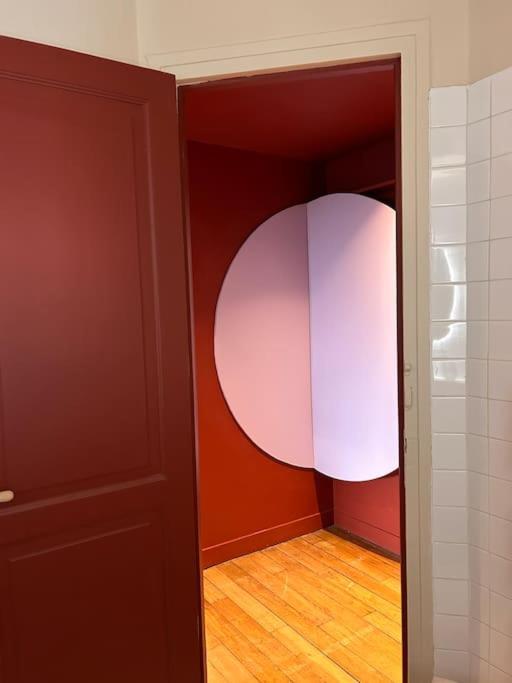 Un Fabuleux Decor Pour Un Chaleureux Appartement Париж Экстерьер фото
