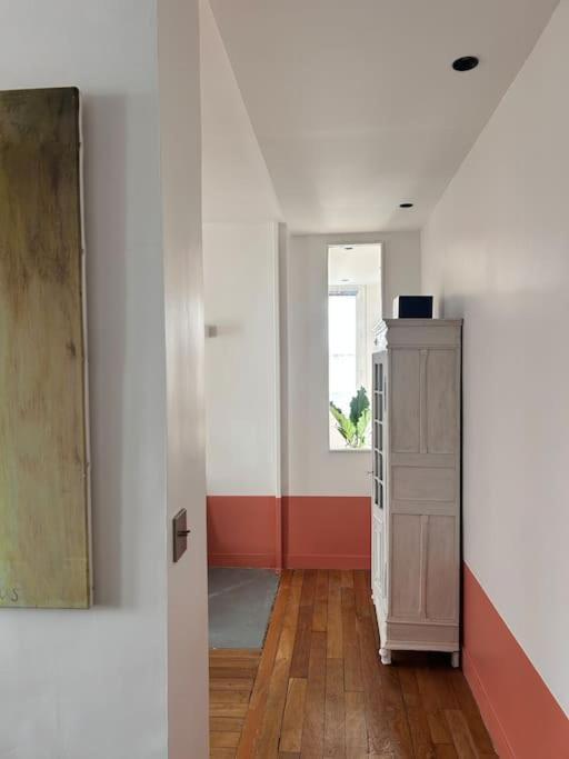 Un Fabuleux Decor Pour Un Chaleureux Appartement Париж Экстерьер фото