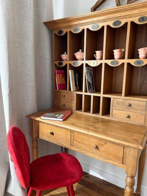 Un Fabuleux Decor Pour Un Chaleureux Appartement Париж Экстерьер фото